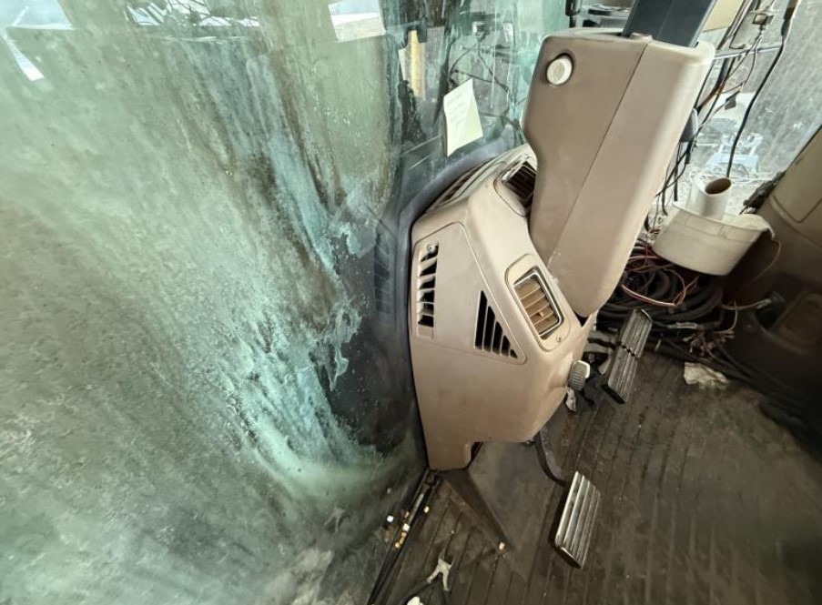 1996 John Deere 8400 Tractor - Image 10