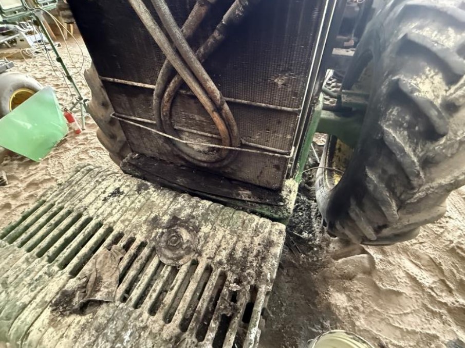 1996 John Deere 8400 Tractor - Image 21