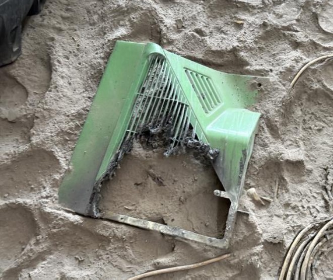 1996 John Deere 8400 Tractor - Image 25