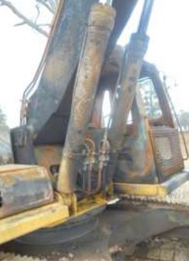 1998 Komatsu PC220 LC-6LE Excavator - Image 7
