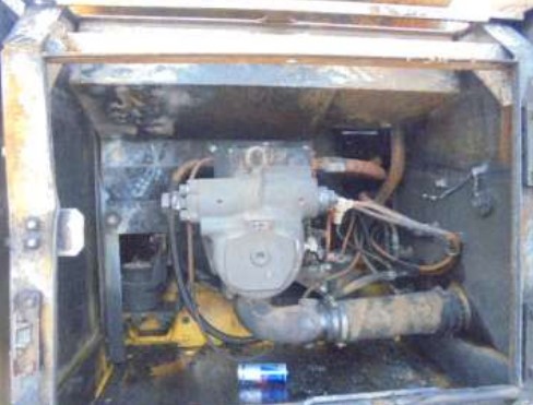 1998 Komatsu PC220 LC-6LE Excavator - Image 9