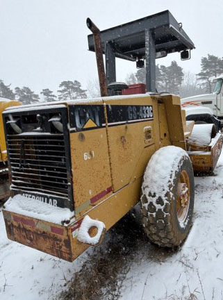 1999 Caterpillar CS433C Drum Roller - Image 3