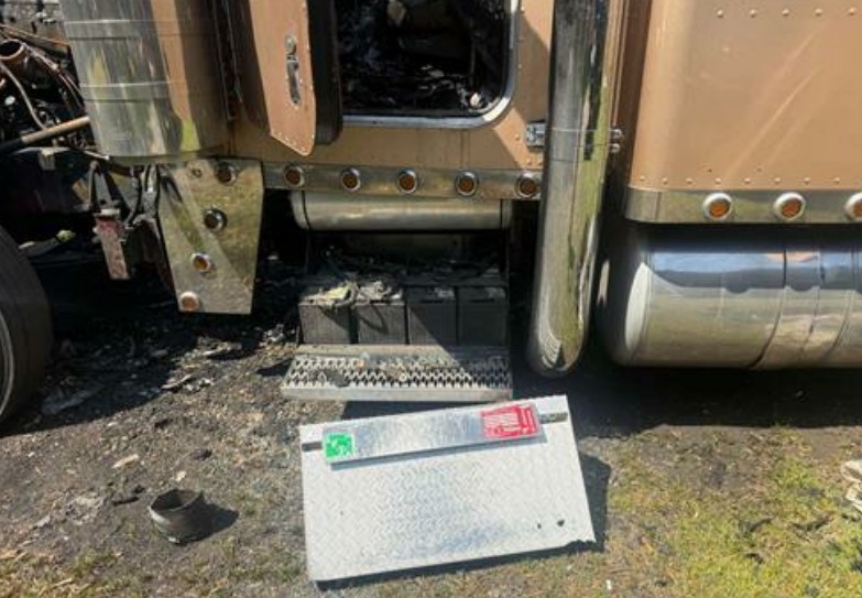 1999 Peterbilt 379 - Image 6