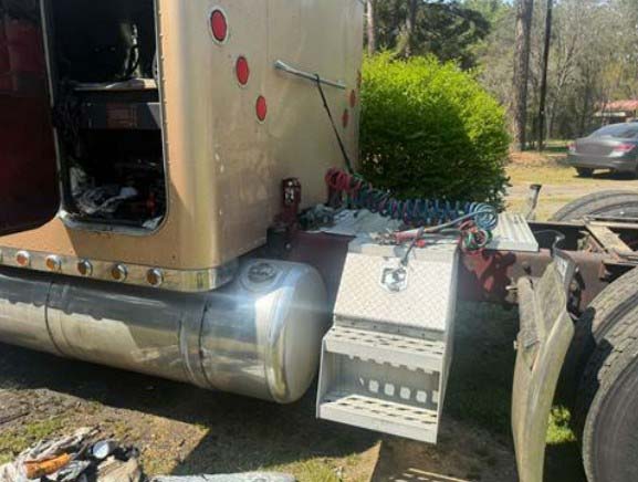 1999 Peterbilt 379 - Image 7