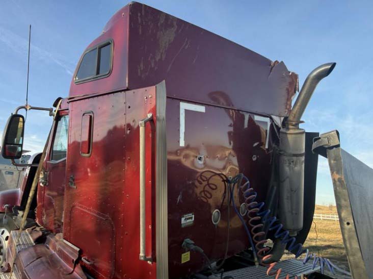 2000 International 9400 - Image 11