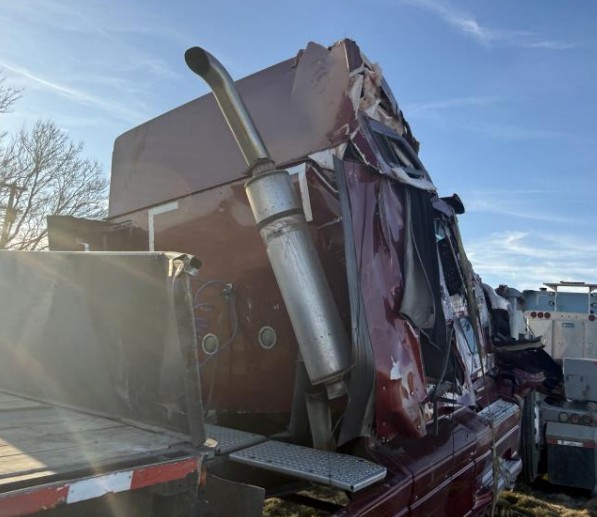 2000 International 9400 - Image 12