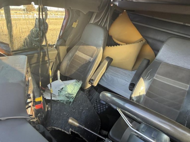 2000 International 9400 - Image 9