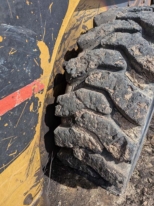 2001 Caterpillar 236 Skid Steer - Image 4