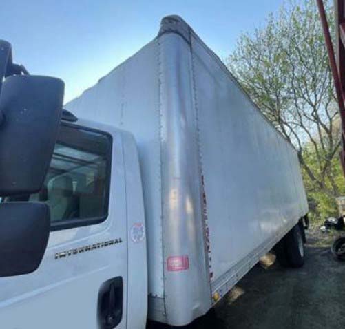 2003 International 4300 Box Truck - Image 5