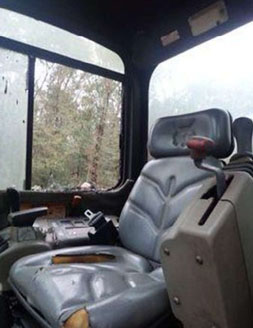 2004 Bobcat 435G Mini Excavator - Image 11