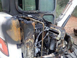 2004 Bobcat 435G Mini Excavator - Image 13