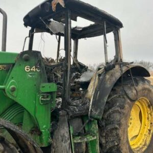 2004 John Deere 6415 Tractor