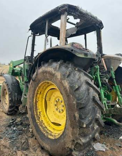 2004 John Deere 6415 Tractor - Image 3