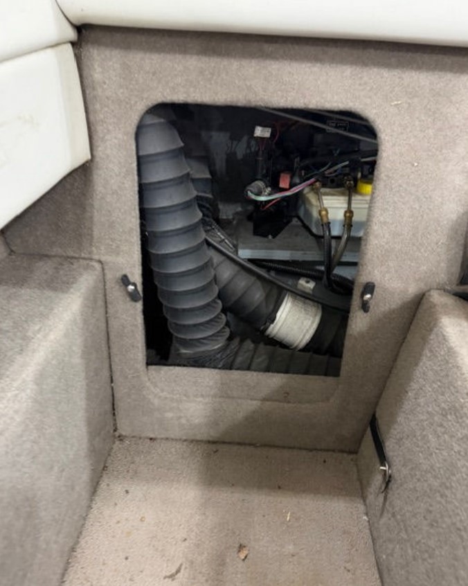 2005 Bayliner 215 Bowrider - Image 7