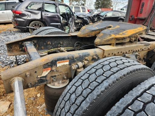 2005 Freightliner CST120 - Image 18