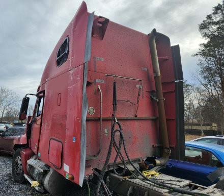 2005 Freightliner CST120 - Image 6