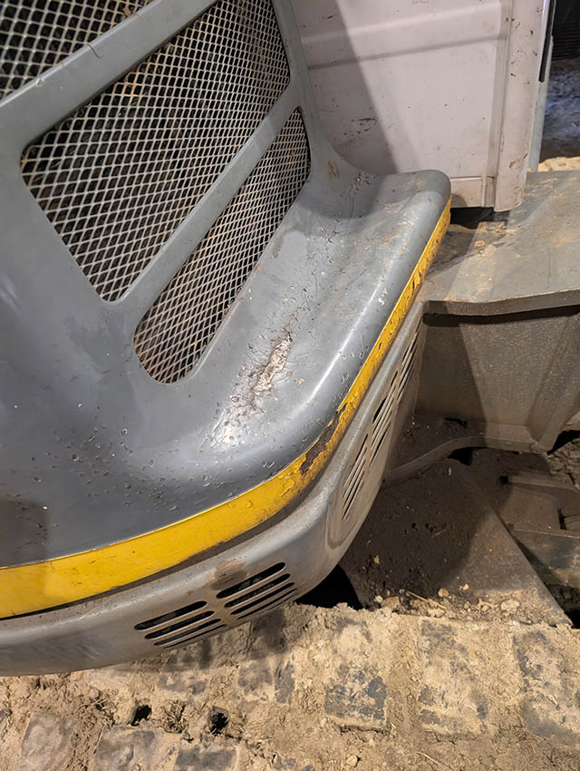 2007 Gehl 603 Mini Excavator - Image 2