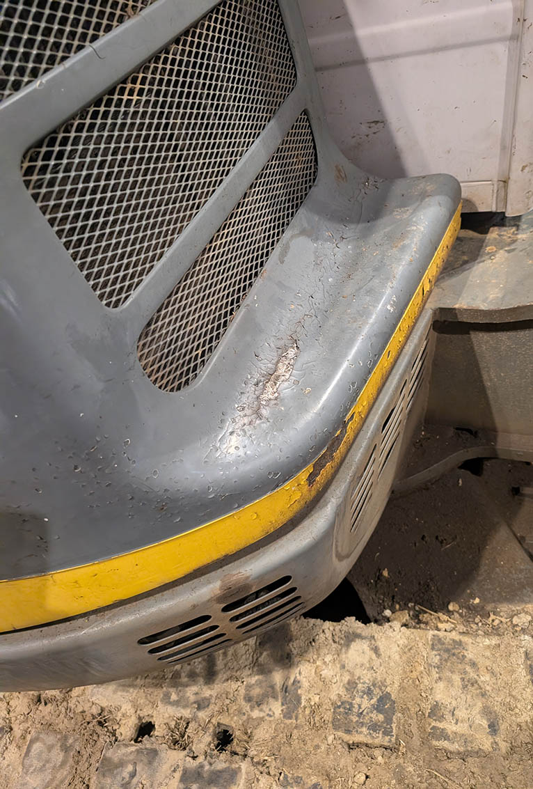 2007 Gehl 603 Mini Excavator - Image 3