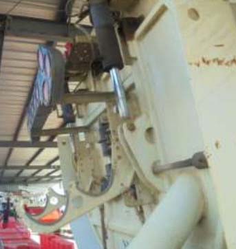 2007 International 7400 Vacuum Truck - Image 11