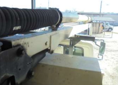 2007 International 7400 Vacuum Truck - Image 16