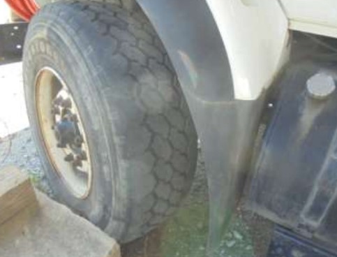 2007 International 7400 Vacuum Truck - Image 22