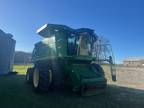 2007 John Deere 9860 STS Combine - Image 4