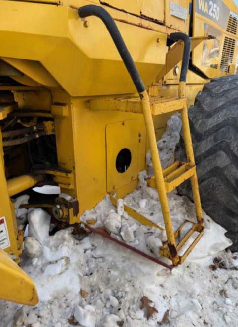2007 Komatsu WA250-3 Wheel Loader - Image 10