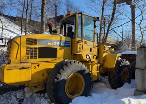 2007 Komatsu WA250-3 Wheel Loader - Image 2