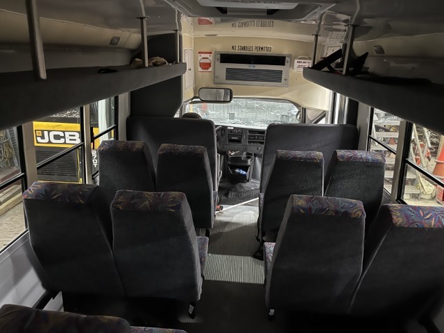 2010 Chevrolet Express 3500 Commercial Cutaway Bus - Image 11