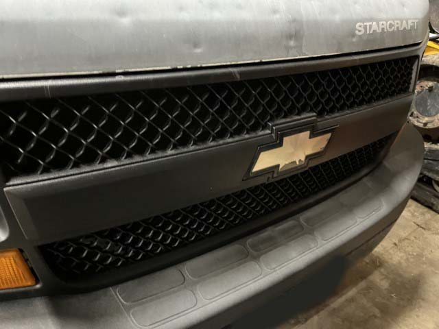 2010 Chevrolet Express 3500 Commercial Cutaway Bus - Image 16