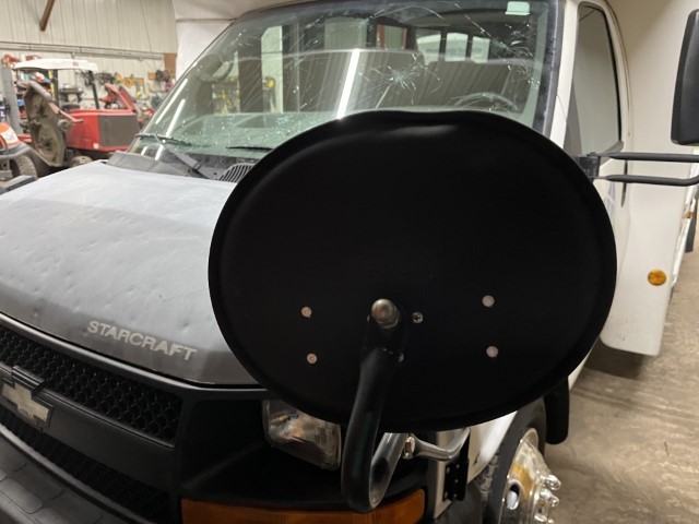 2010 Chevrolet Express 3500 Commercial Cutaway Bus - Image 20