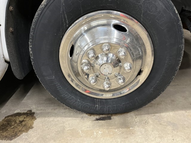 2010 Chevrolet Express 3500 Commercial Cutaway Bus - Image 23