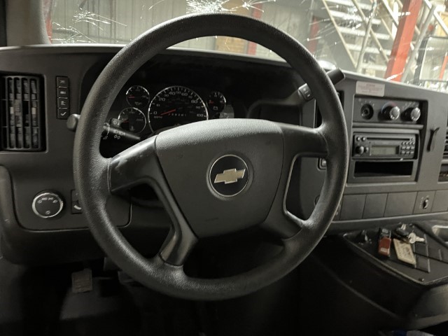 2010 Chevrolet Express 3500 Commercial Cutaway Bus - Image 9