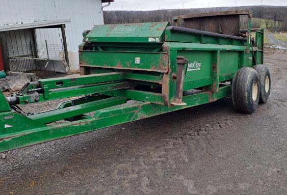 2011 Pik Rite Hydra-Ram 790 VB Manure Spreader