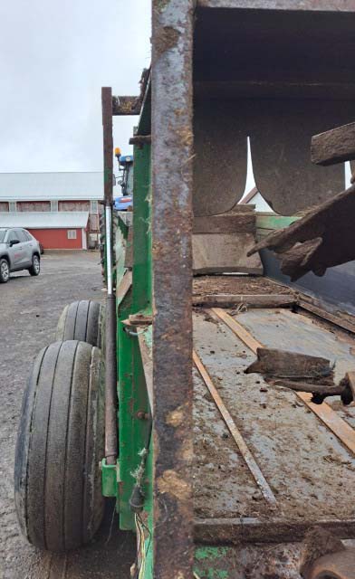 2011 Pik Rite Hydra-Ram 790 VB Manure Spreader - Image 12