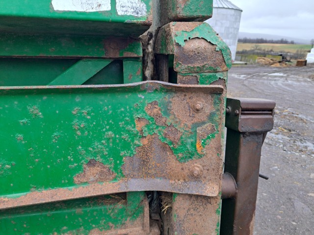 2011 Pik Rite Hydra-Ram 790 VB Manure Spreader - Image 9