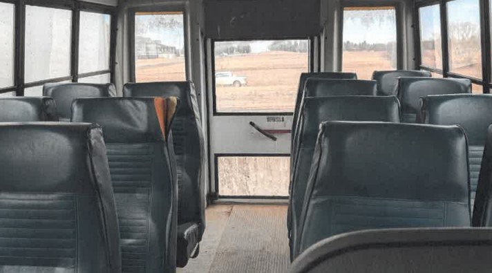 2012 Chevy Express Blue Bird 14 Passenger Bus - Image 11