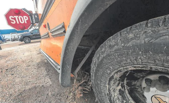 2012 Chevy Express Blue Bird 14 Passenger Bus - Image 9