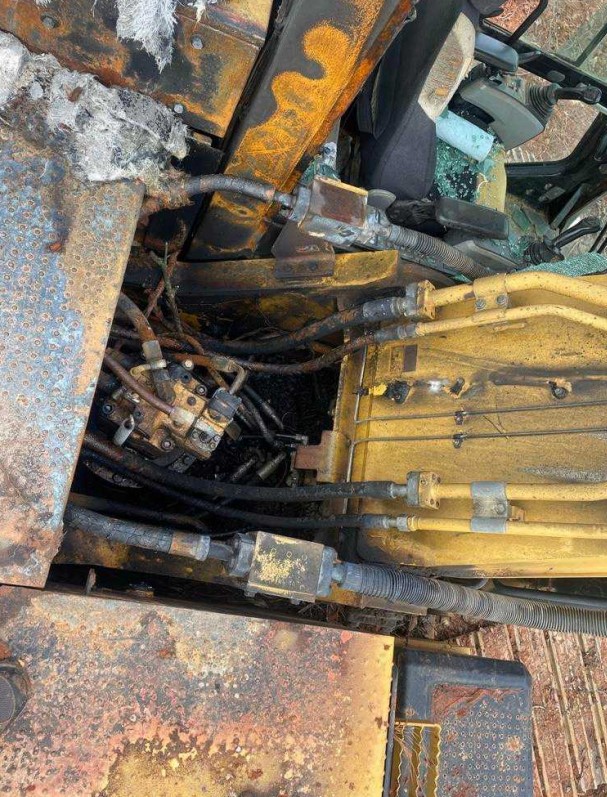 2012 Caterpillar 329E Excavator - Image 8