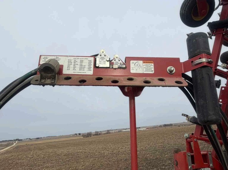 2012 Kuhn Krause 5635-50 Field Cultivator - Image 23