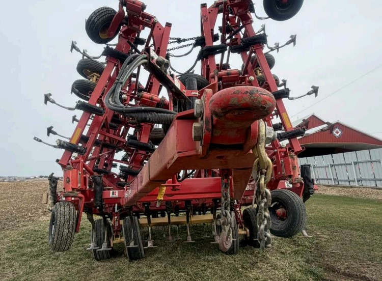 2012 Kuhn Krause 5635-50 Field Cultivator - Image 6