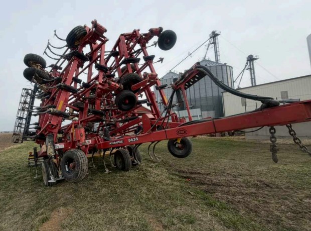 2012 Kuhn Krause 5635-50 Field Cultivator - Image 8