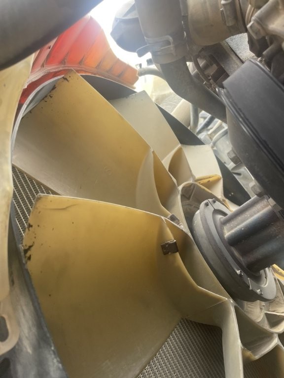 2013 Freightliner Cascadia - Image 14