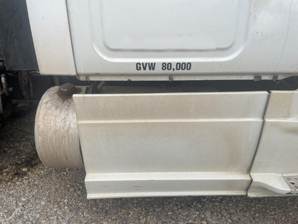 2013 Freightliner Cascadia - Image 6