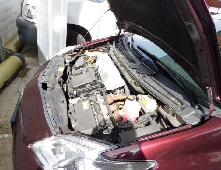 2013 Toyota Prius 3 - Image 9