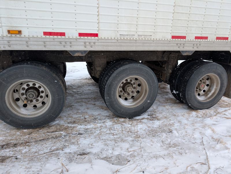 2013 Timpte Hopper Trailer - Image 12