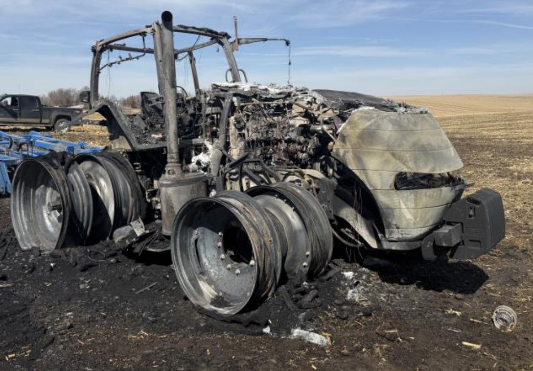 2014 CASE IH 340 Magnum Tractor