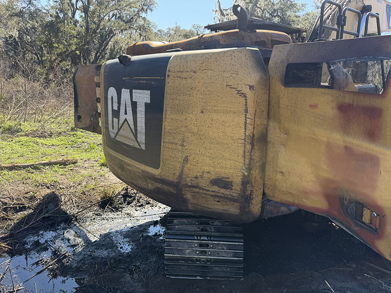 2014 Caterpillar 320EL Excavator - Image 3