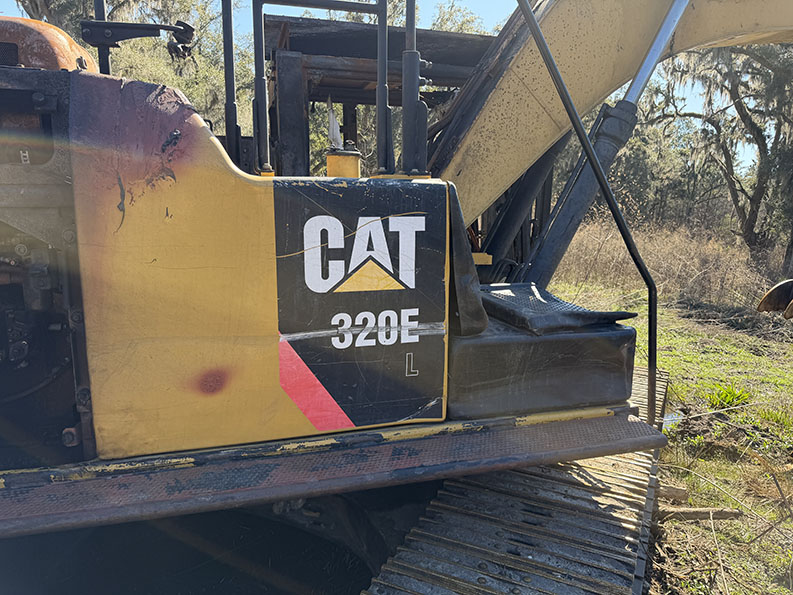 2014 Caterpillar 320EL Excavator - Image 4