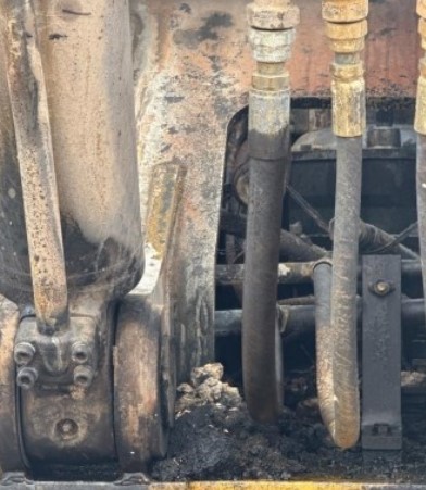 2015 John Deere 300G LC Excavator - Image 17